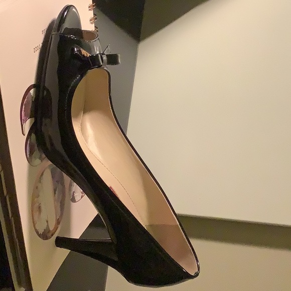 Prada open toe shoes - Picture 2 of 3